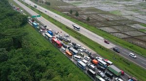 Potret One Way Tol Cipali, Arah Jakarta Dialihkan Via Subang