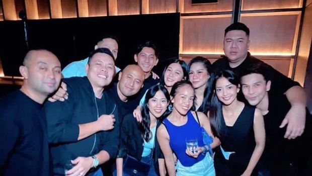 Ririn Dwi Ariyanti dan Jonathan Frizzy
