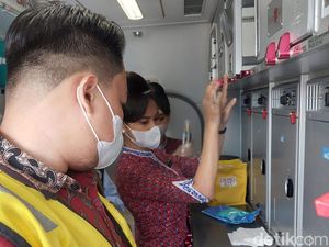 BNN Tes Urine Pilot dan Pramugari di Bandara Sultan Taha Jambi BNN Tes Urine Pilot dan Pramugari di Bandara Sultan Taha Jambi