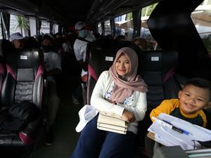 Senangnya Warga Ikuti Mudik Gratis ke Kampung Halaman