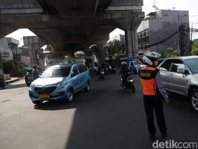U-turn Simpang Santa Dibuka Lagi, Lalu Lintas Kembali Lancar
