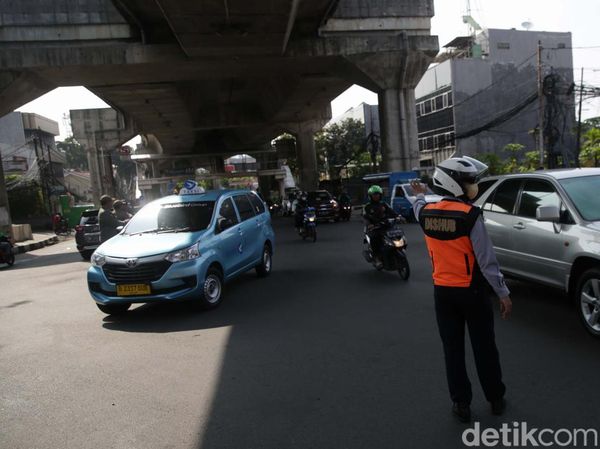 U-turn Simpang Santa Dibuka Lagi, Lalu Lintas Kembali Lancar