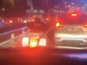 Pemobil Dikawal Voorijder Minta Pengendara Lain Minggir, Memang Boleh Dapat Prioritas? Pemobil Dikawal Voorijder Minta Pengendara Lain Minggir, Memang Boleh Dapat Prioritas?