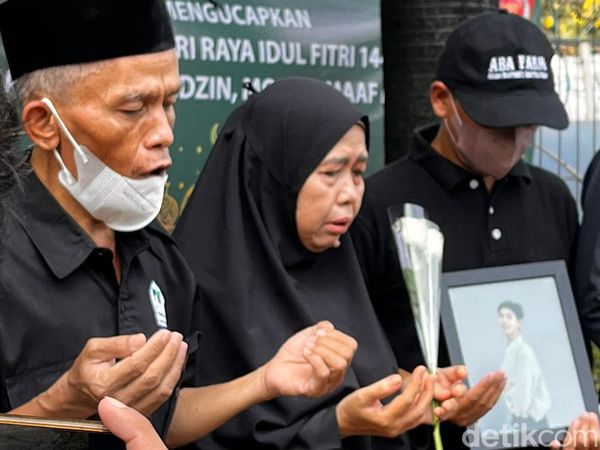 Aksi Solidaritas di Lokasi Kecelakaan Muhammad Syamil Akbar-Anak Ira Riswana