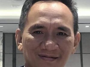 Andi Arief Siap Bantu KPK Usai Diperiksa Terkait Kasus Ricky Pagawak Andi Arief Siap Bantu KPK Usai Diperiksa Terkait Kasus Ricky Pagawak