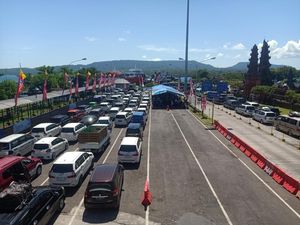 Pemudik Banjiri Pelabuhan Gilimanuk