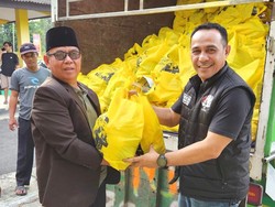 Bamsoet Bagikan Ribuan Bingkisan Ramadan untuk 3 Daerah di Jawa Tengah