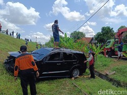 Begini Kondisi Penumpang Mobil Nyelonong-Melintang di Rel Sumpiuh
