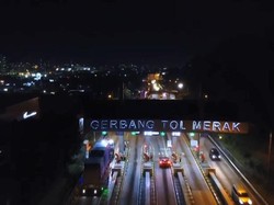 Kurangi Kepadatan, Polisi Berlakukan Delaying System di Tol Merak