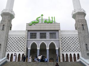 20+ Tema Peringatan Nisfu Syaban, Malam Mulia yang Dinantikan Umat Islam 20+ Tema Peringatan Nisfu Syaban, Malam Mulia yang Dinantikan Umat Islam