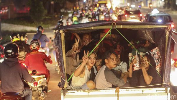 Jalur Pantura Tambun Mulai Dipadati Pemudik, Nih Potretnya