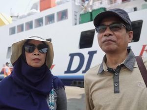 Pemudik di Tanjung Perak Senang Mudik Lancar: Biasanya Sampai Keringetan Pemudik di Tanjung Perak Senang Mudik Lancar: Biasanya Sampai Keringetan