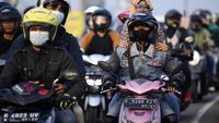 Pemudik Motor Mulai Lintasi Pantura