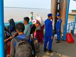 Polisi Siagakan 6 Kapal Patroli Jalur Mudik di Perairan Pelalawan