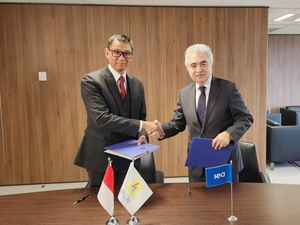 Dukung Transisi Energi Bersih, PLN Resmi Gandeng IEA