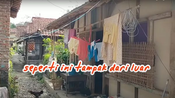 7 Potret Rumah Dari Luar Bak Gubuk Tua, Dalamnya Unik Bikin Nggak Nyangka