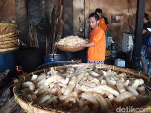 Jelang Lebaran, Omzet Produsen Rambak Kulit Boyolali Melonjak