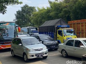 H-3 Lebaran, Jalur Nagreg Padat-Merayap Sejak Pagi Hari