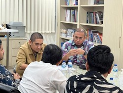 Terima Aduan Warga Thamrin City, Andre Rosiade Minta Tunda Pemilihan PPPSRS