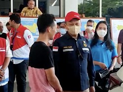 Tinjau Rest Area Tol Semarang-Solo, Menteri ESDM Pastikan Stok BBM Aman