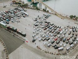 H-8 Lebaran, Suasana Pelabuhan Merak Cenderung Sepi
