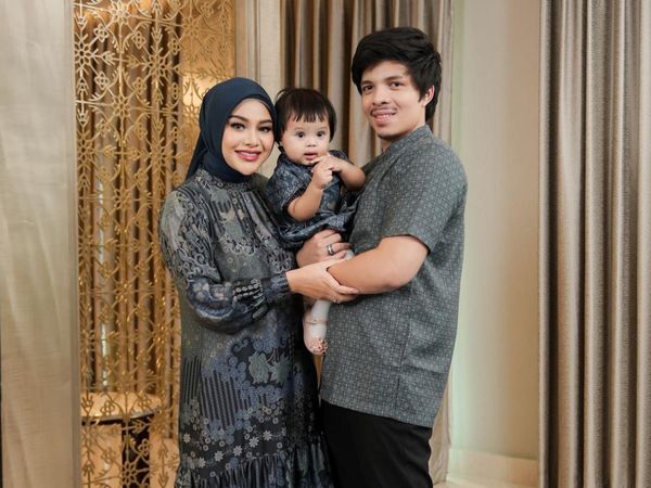 7 Inspirasi Baju Lebaran dari Keluarga Artis, Kompak dengan Warna Senada