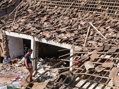 Belasan Rumah Rusak Akibat Ledakan Petasan di Magelang