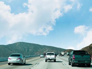 BNI Tetap Melayani, Pastikan Nasabah Tenang Saat Libur Lebaran BNI Tetap Melayani, Pastikan Nasabah Tenang Saat Libur Lebaran