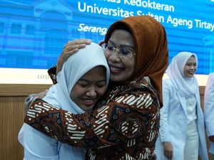 Mahasiswa Kedokteran Penerima Beasiswa Pemkab Serang Mulai Praktik