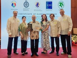 Perjuangan Achmad Santosa Bela Alam dan Nelayan Diganjar Penghargaan Internasional