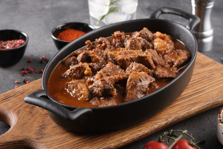 tips mengempukkan daging untuk bikin rendang yang empuk tanpa presto.