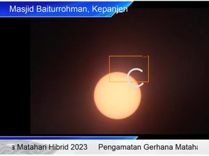 Penampakan Saat Matahari Tertutup Bulan dari Malang