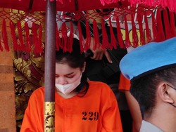 Beraksi di 8 TKP, IRT Spesialis Maling Pakaian-Kosmetik Dibekuk