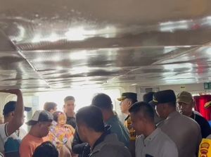 Kapal Cepat Angkut Pemudik Over Kapasitas di Pelabuhan Nusantara Kendari