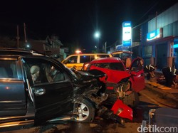 Kecelakaan di Bojonegoro Libatkan Tiga Mobil Pemudik, 4 Orang Luka