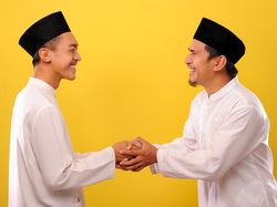 Hukum Memutus Silaturahmi, Dapat Azab Allah SWT dan Tak Diterima Amalnya