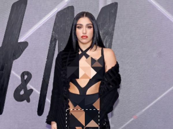 7 Foto Putri Madonna Bergaya Seksi bak Sang Ibu di Masa Muda