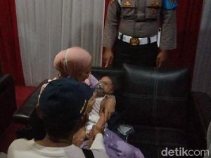 Tegang! Pemudik Balita Mendadak Sesak Nafas di Rest Area Km 166 Tol Cipali Tegang! Pemudik Balita Mendadak Sesak Nafas di Rest Area Km 166 Tol Cipali
