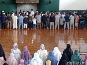 Tata Cara Sholat Gerhana, Dalil Perintah dan Bacaan Niatnya Tata Cara Sholat Gerhana, Dalil Perintah dan Bacaan Niatnya