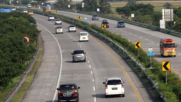 H-2 Lebaran, Tol Jombang-Mojokerto Ramai Lancar