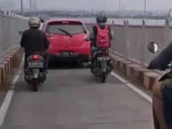 Viral Mobil Nyelonong Lewat Jalur Motor di Jembatan Suramadu