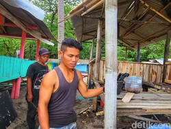Asa Acun Pedagang Pesisir Sambut Wisatawan Lebaran