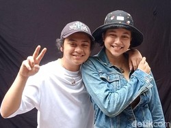 Bastian Steel Pakai Kalung Couple Pemberian Ayah Sitha Marino