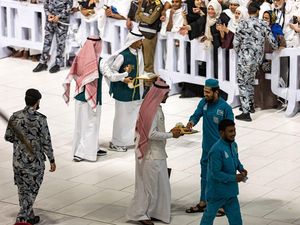 Bagaimana Lebaran di Arab Saudi? Ada Mudik dan THR Juga Bagaimana Lebaran di Arab Saudi? Ada Mudik dan THR Juga