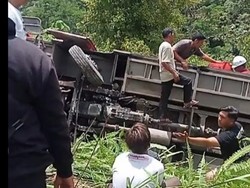 Bus Rombongan Mudik Gratis Pemkot Medan Kecelakaan di Tapteng!