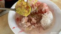Es Teler Segar Pakai Sirup Durian yang Legit Ada di Sini