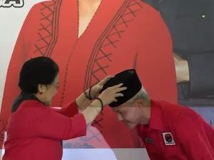 Alasan Megawati Umumkan Ganjar Pranowo Capres di Hari Kartini Alasan Megawati Umumkan Ganjar Pranowo Capres di Hari Kartini