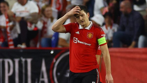 5 Kapten Senasib Harry Maguire