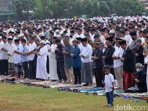 Bolehkah Sholat Id Sendirian? Ini Penjelasannya