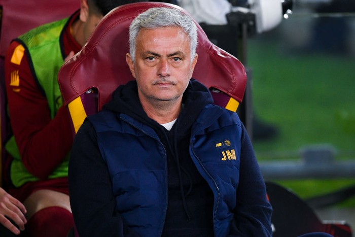 ROME, ITALY - APRIL 20: head coach Jose Mourinho of AS Roma looks on during the UEFA Europa League quarterfinal second leg match between AS Roma and Feyenoord at Stadio Olimpico on April 20, 2023 in Rome, Italy. (Photo by NESimages/Guiseppe Maffiosi/DeFodi Images via Getty Images)
